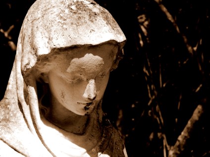garden_statue_mary